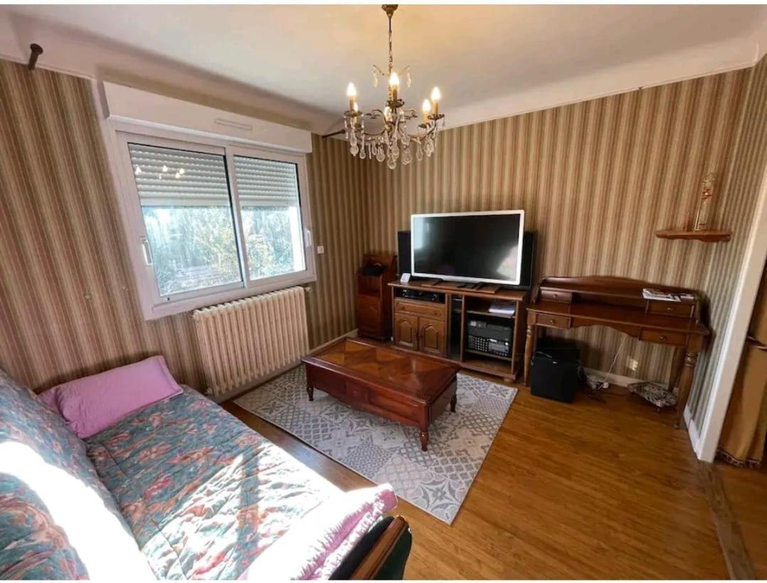 -comme A La Maison- Jardin, Veranda, Ideal Familles Et Business *
